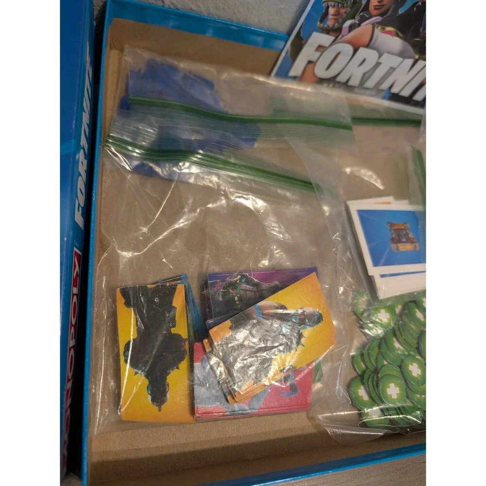 Monopoly Fortnite Edition Board Game Hasbro 2018 E6603 Blue Box 2-7